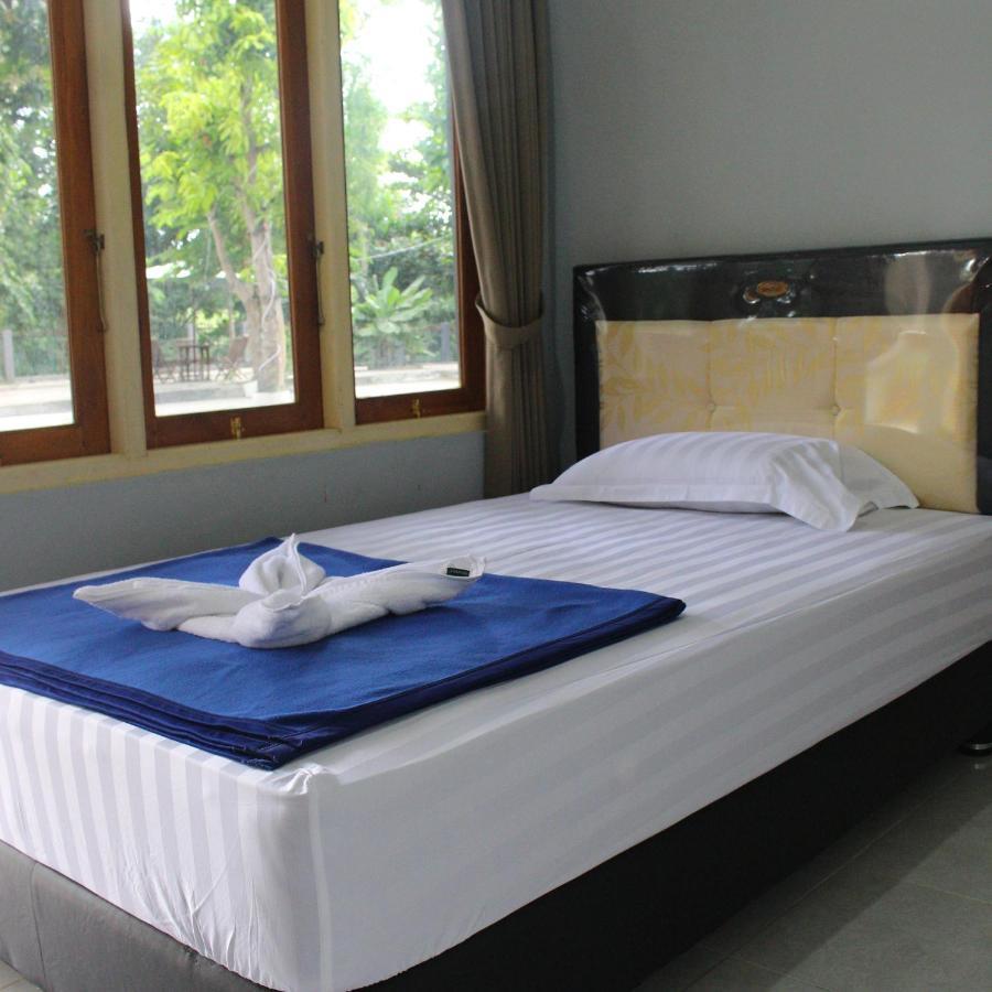 Pondok Wisata Dan Restoran Elim Ваингапу Экстерьер фото