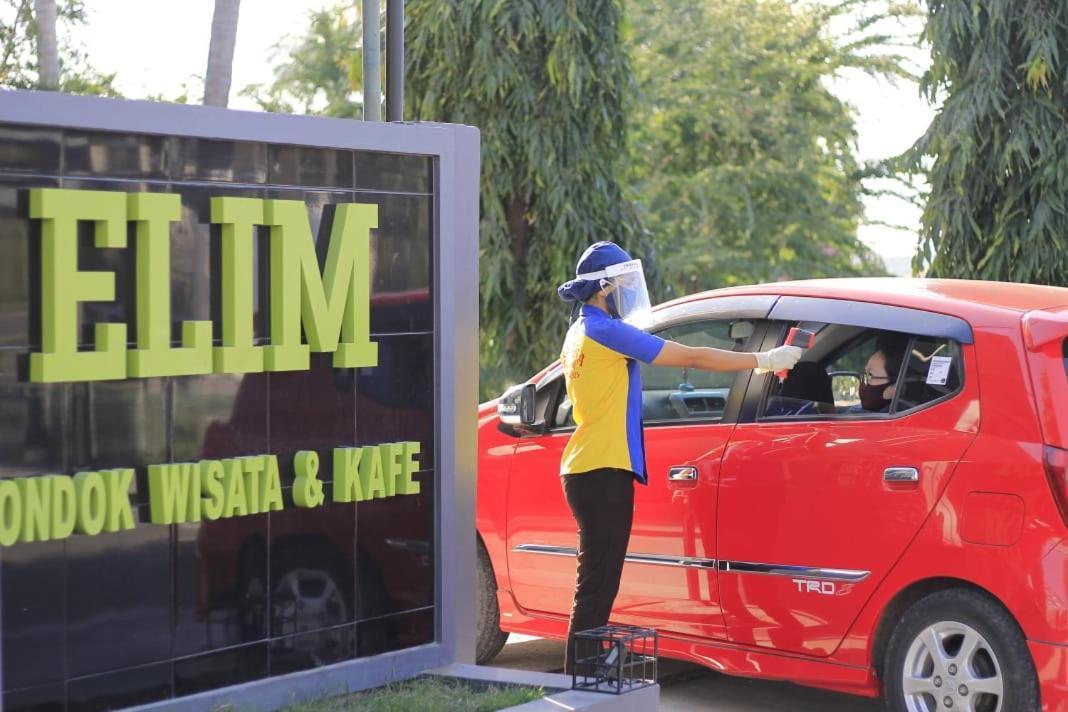 Pondok Wisata Dan Restoran Elim Ваингапу Экстерьер фото